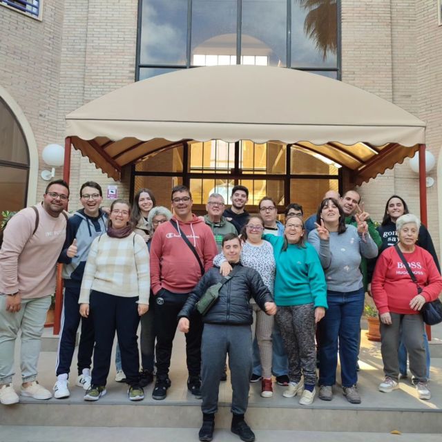 Empezamos el año con una convivencia de dos días junto al voluntariado de ACODIP en el albergue La Florida de Alicante al cual queremos agradecer el trato de 10 que nos han dado todas las personas que trabajan allí. Y por supuesto, muchas gracias a todas las personas voluntarias que nos acompañan a cada actividad y que hacen que nuestra diversión se multiplique por 1000❤️❤️
#navidad2023 
#voluntariadoacodip 
#ibi
#convivencia 
#diversion 
#inclusion